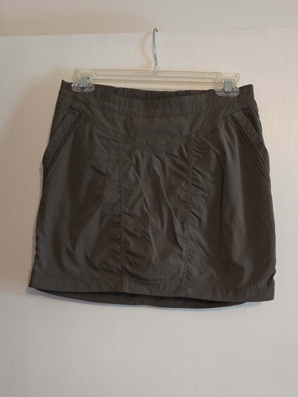 Indygena Women’s Athletic Active Hiking Skort in Dark Olive